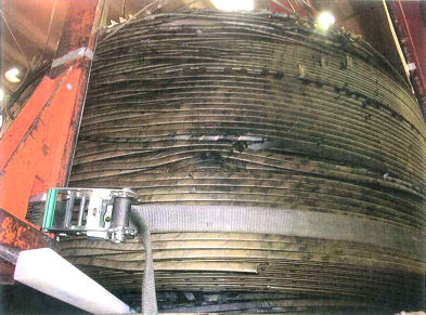 Fig. 1 – Avvolgimento danneggiato di un reattore shunt da 550 kV. Il guasto è stato ricondotto alle azioni dello “zolfo corrosivo”.